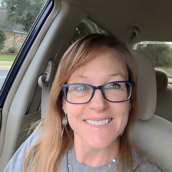 Meet your Posher, Terri - Picture 1 of 1